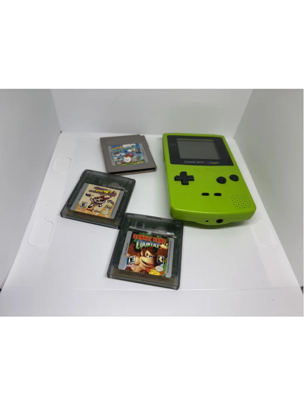 Game Boy Color - Kiwi Lime Green With 3 Games. Everything Is Tested/ Plays fine